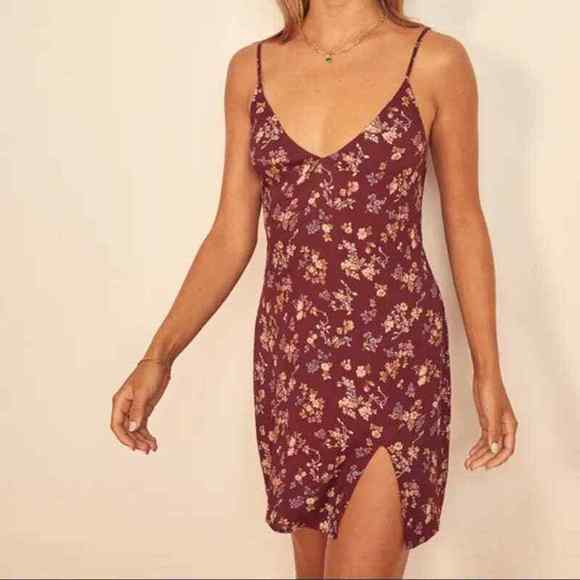 Reformation Dresses & Skirts - Reformation Marlow Dress Chantelle Burgundy Floral Print Mini V-Neck SZ L NWT